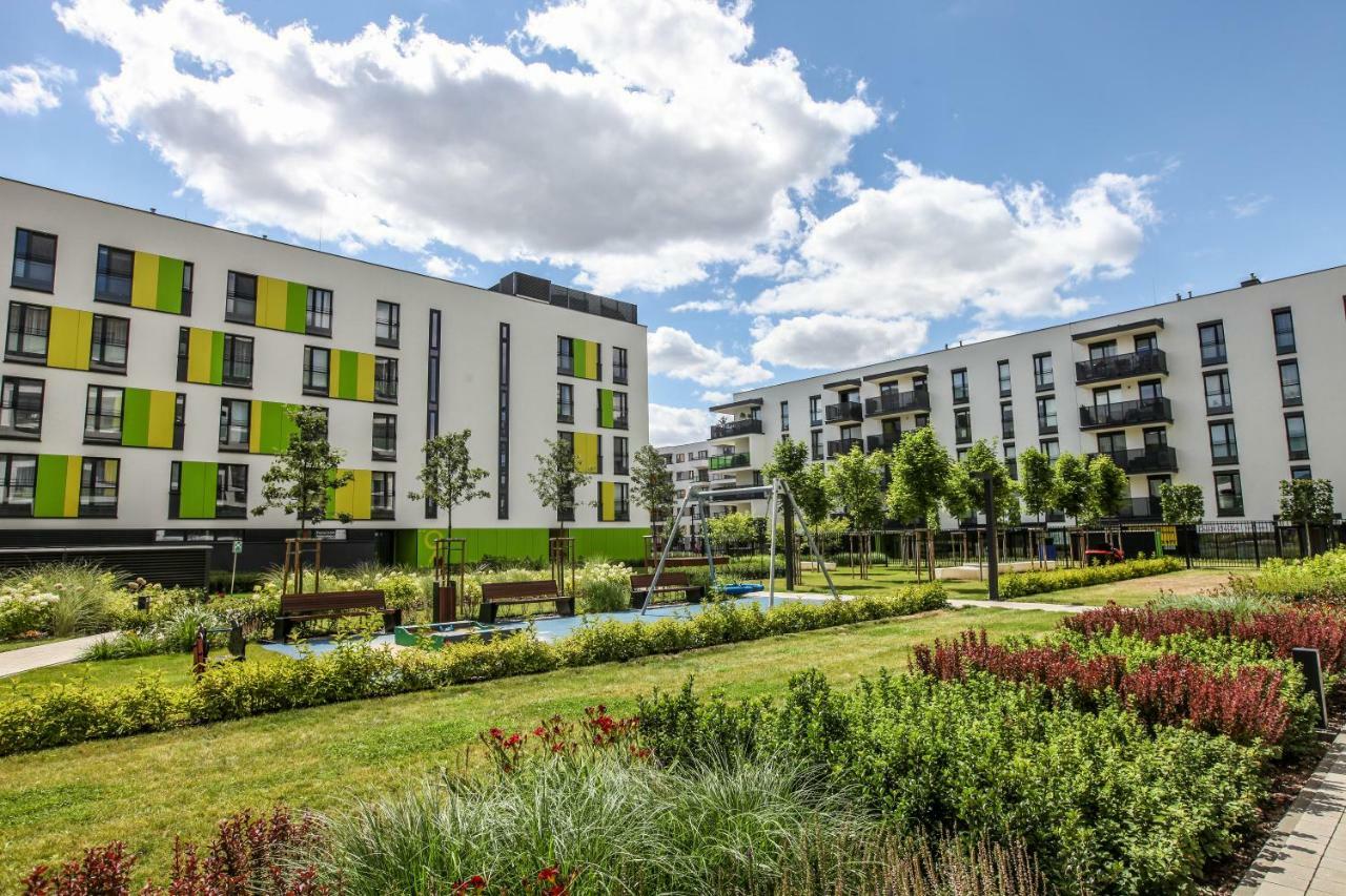 First -- Green Zoliborz Apartment 2 Varşovia Exterior foto